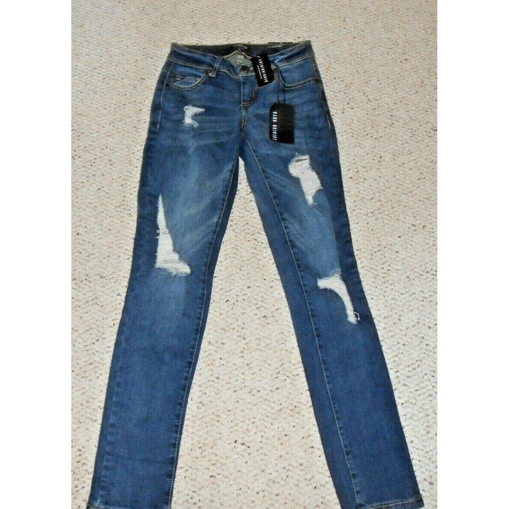 Fashion Nova Women's Skinny Leg Distressed Jeans Size 0 Brand New With Tags